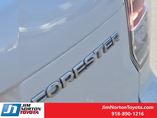 Used 2018 Subaru Forester 2.5i Touring AWD/4WD image 12