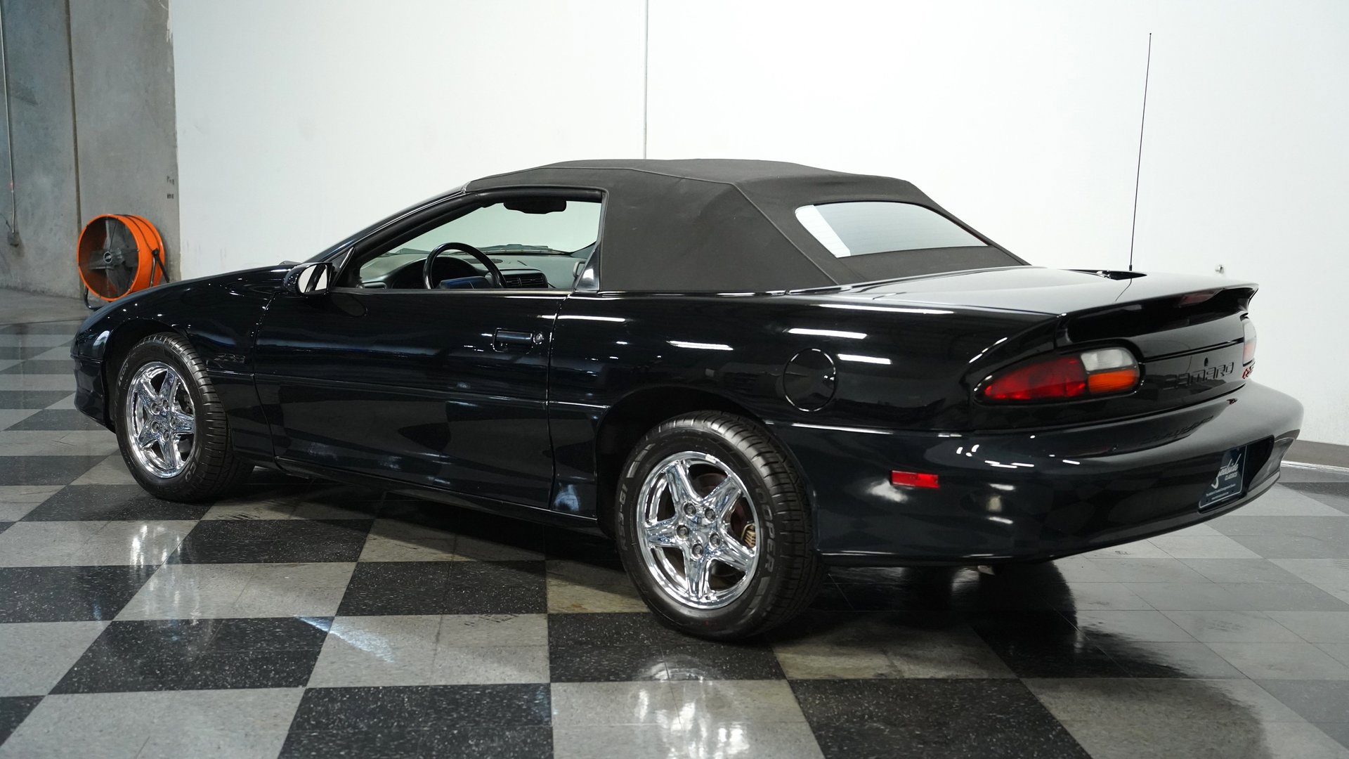 Used 1997 Chevrolet Camaro Z28 w/ Preferred Equipment Group 2 image 7