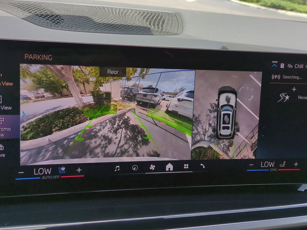 Used 2024 BMW X7 xDrive40i w/ Executive Package image 21