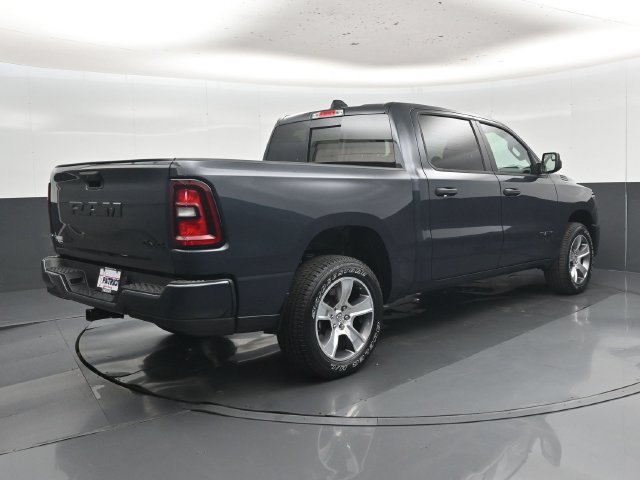 New 2027 RAM 1500 Express AWD/4WD image 3