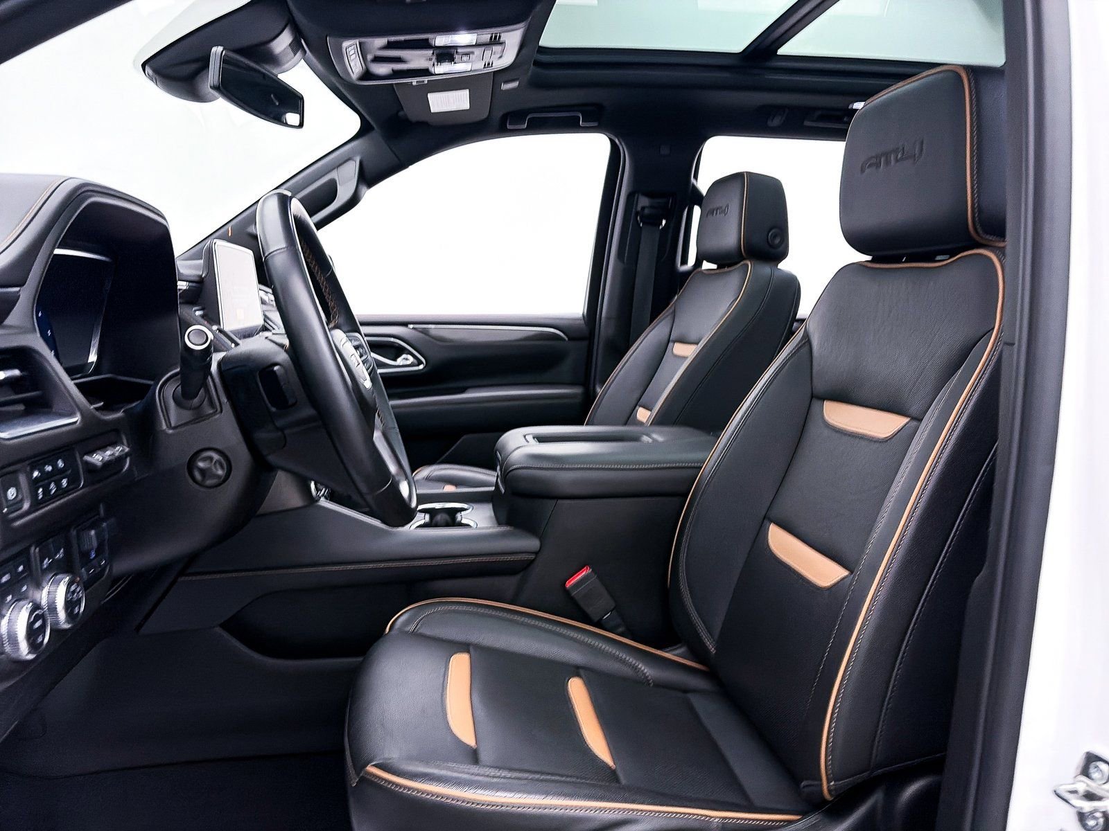 Used 2023 GMC Yukon AT4 w/ AT4 Premium Plus Package image 18