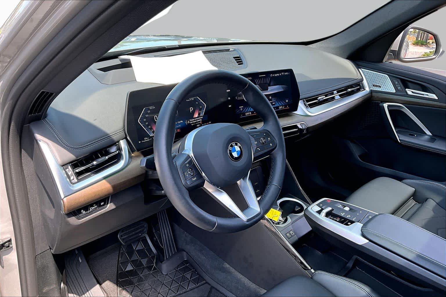 Used 2025 BMW X1 xDrive28i w/ Technology Package AWD/4WD image 18