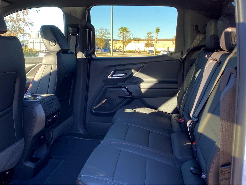 New 2024 Chevrolet Silverado EV RST AWD/4WD image 17