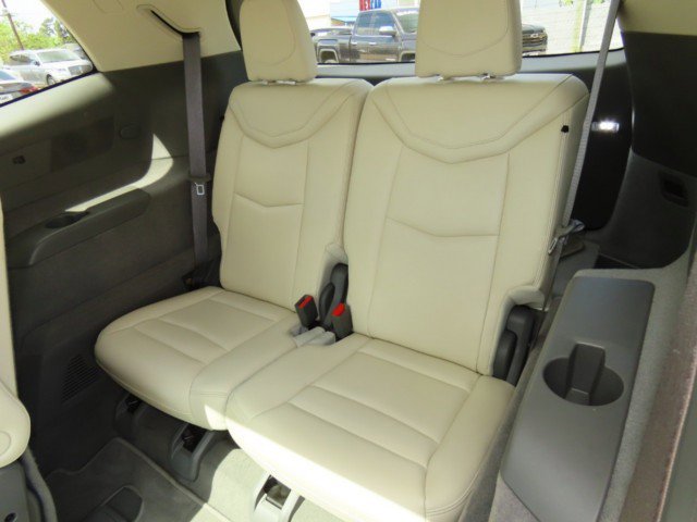 Used 2022 Cadillac XT6 Premium Luxury w/ Technology Package FWD image 19
