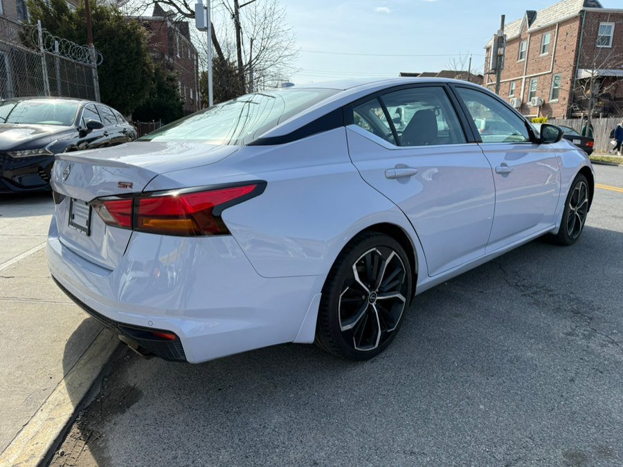 Used 2025 Nissan Altima 2.5 SR image 4