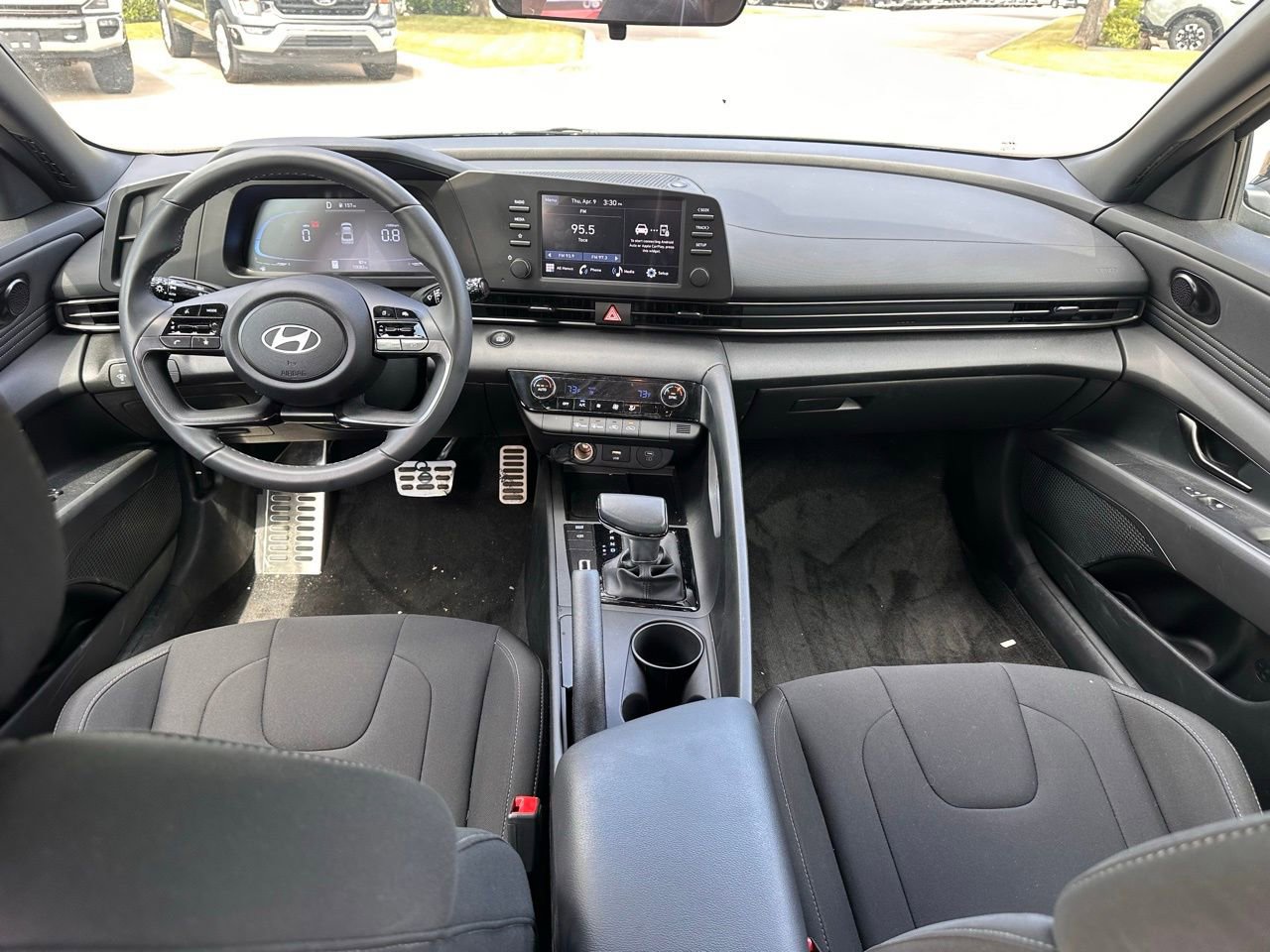 Certified 2025 Hyundai Elantra Sport FWD image 19