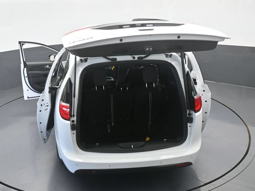 New 2026 Chrysler Voyager LX FWD image 63