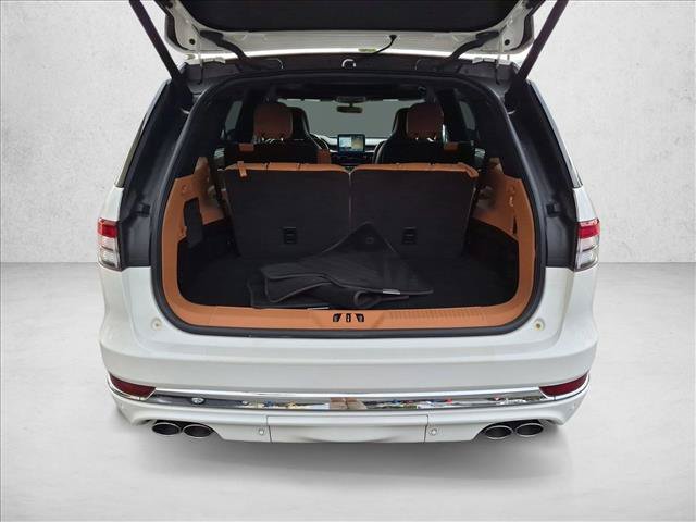 Used 2023 Lincoln Aviator Black Label w/ Dynamic Handling Package AWD/4WD image 6