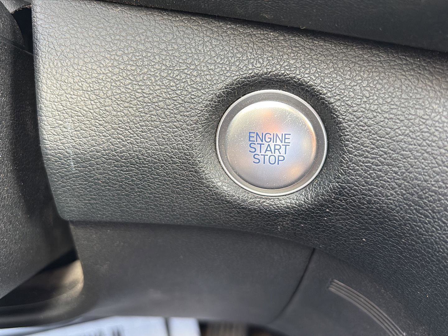 Used 2022 Hyundai Santa Fe SEL image 18