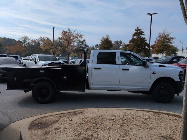 New 2026 RAM 3500 Tradesman AWD/4WD image 3