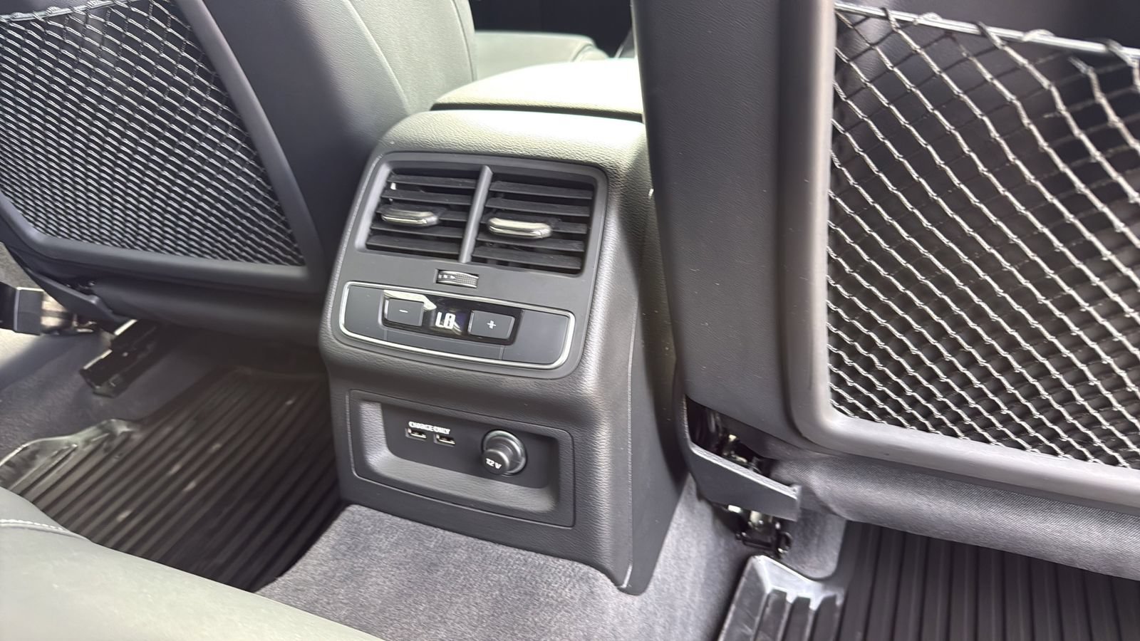 Used 2023 Audi A4 2.0T allroad Premium Plus AWD/4WD image 27
