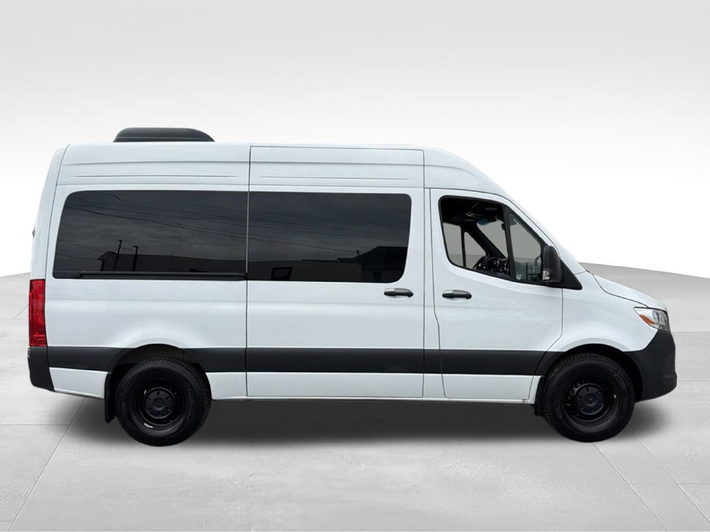 Used 2025 Mercedes-Benz Sprinter 2500 image 11
