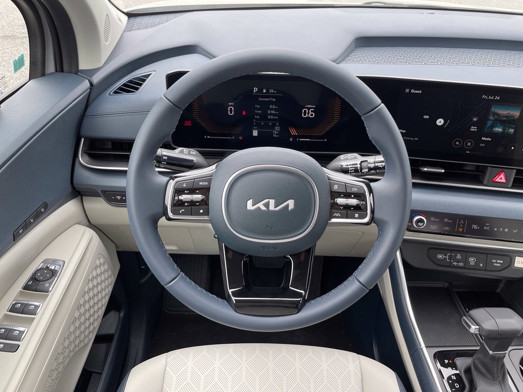 New 2026 Kia Carnival EX FWD image 14