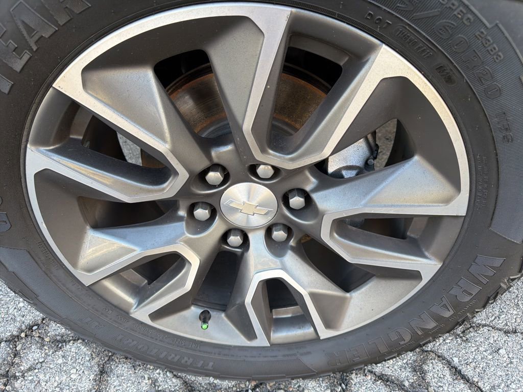 Used 2022 Chevrolet Silverado 1500 LT image 3