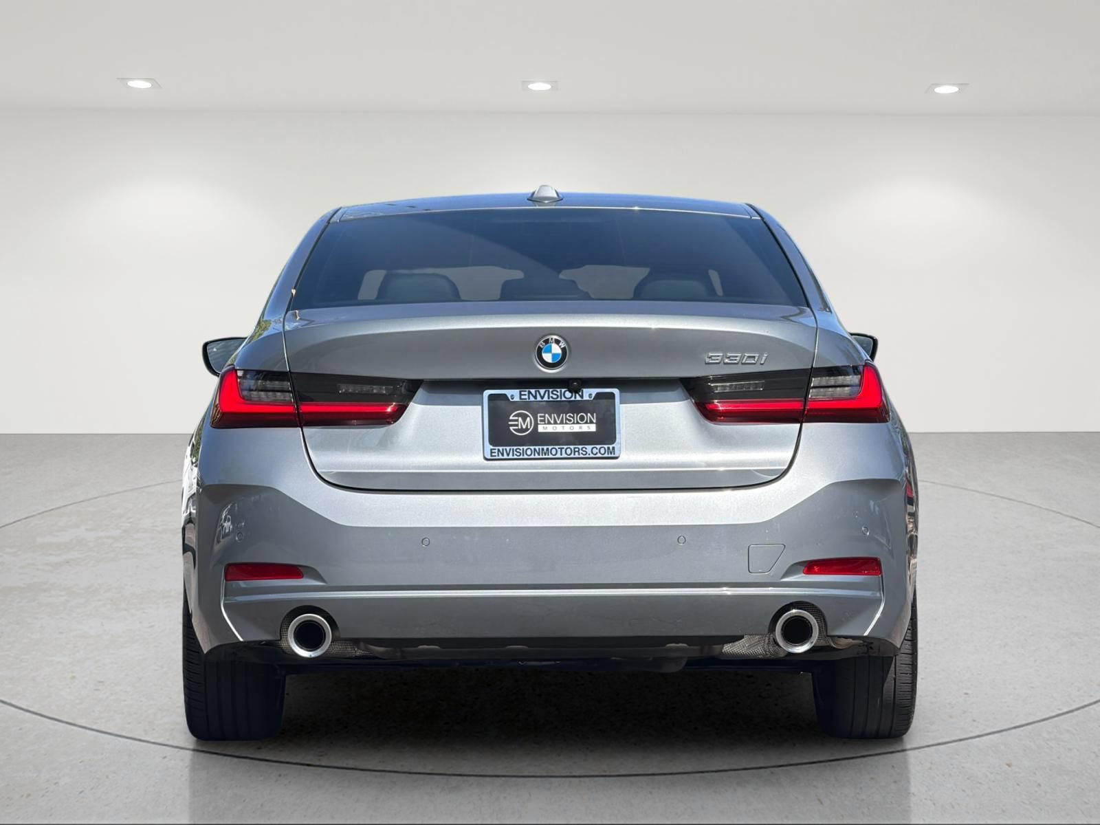 Used 2023 BMW 330i Sedan w/ Driving Assistance Package RWD image 4