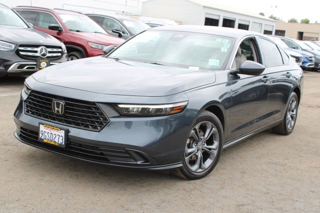 Used 2023 Honda Accord EX image 8
