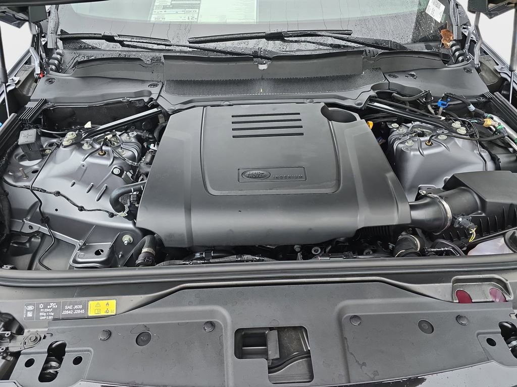 New 2026 Land Rover Discovery Dynamic SE image 33