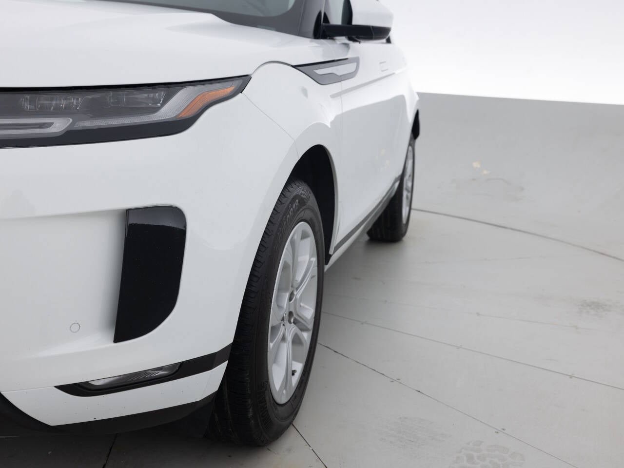 Used 2020 Land Rover Range Rover Evoque S AWD/4WD image 12