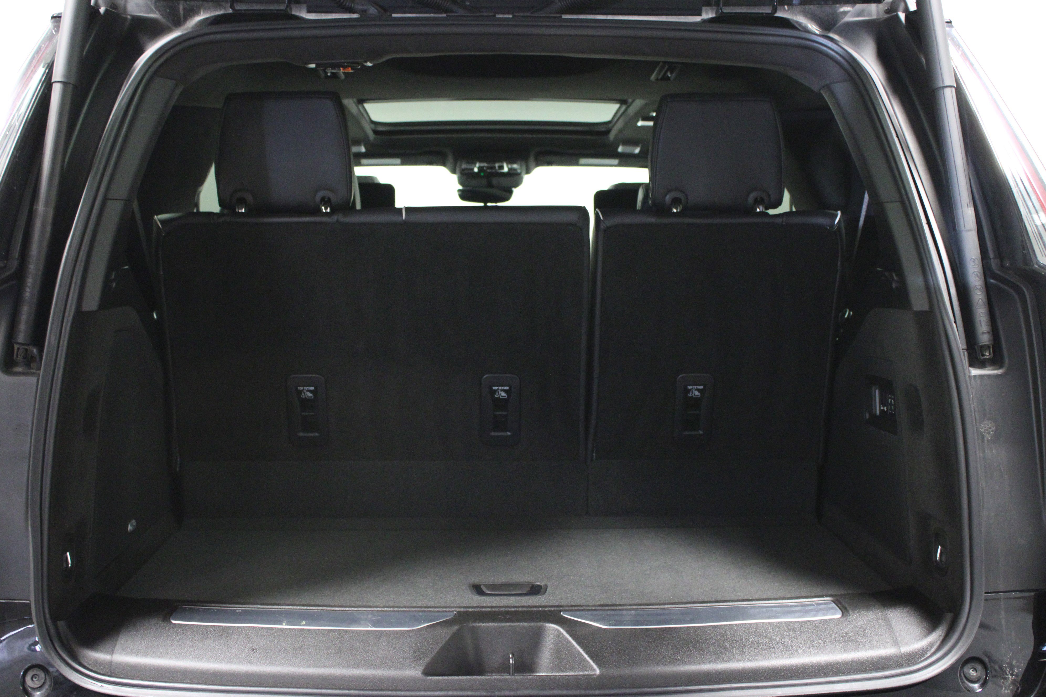 Used 2025 Cadillac Escalade V image 16