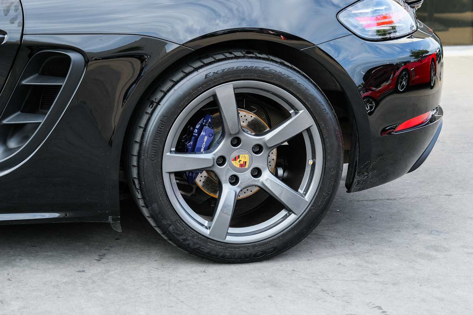 Used 2019 Porsche 718 Cayman RWD image 20