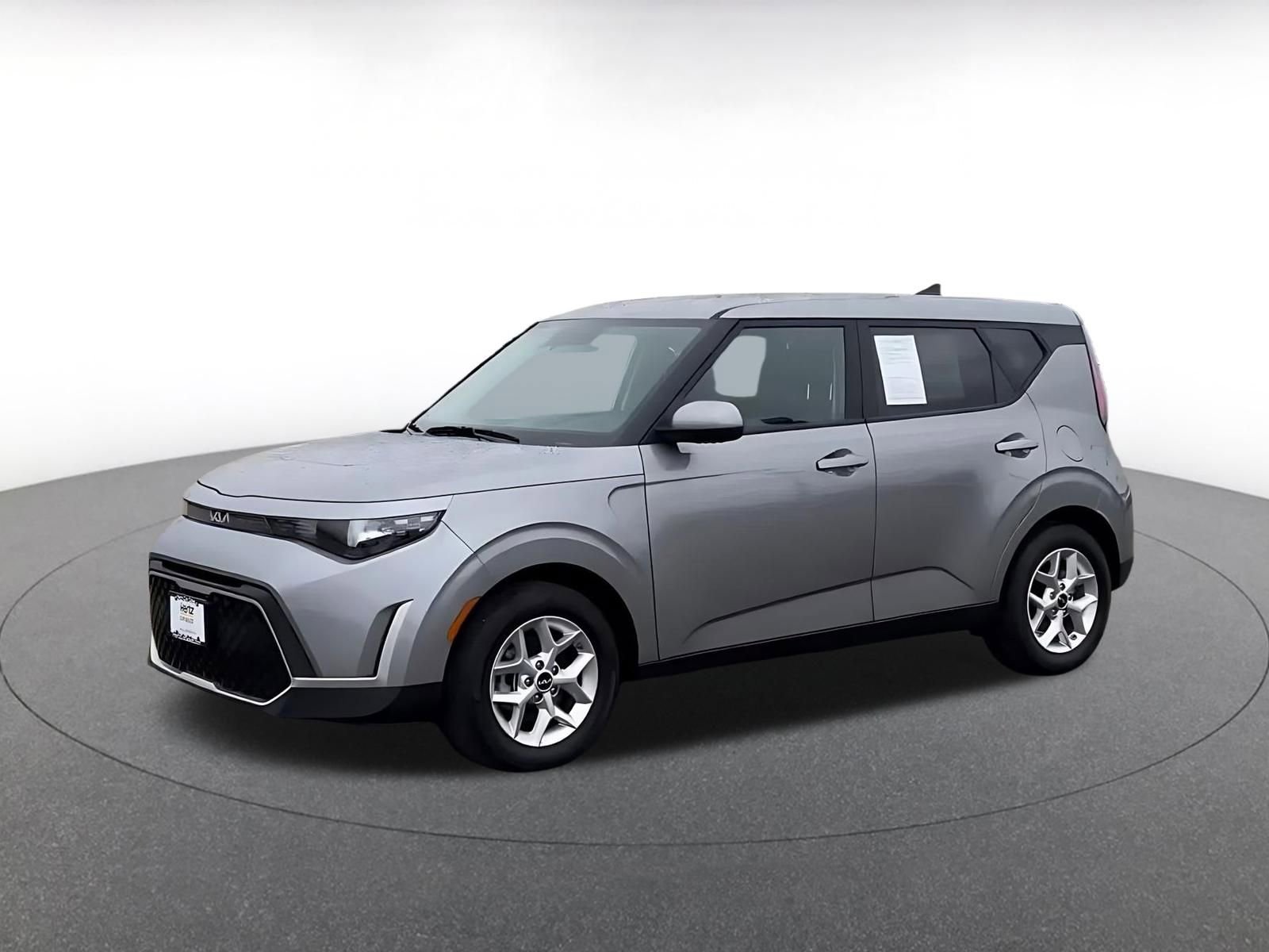 Used 2025 Kia Soul LX w/ LX Technology Package FWD image 7