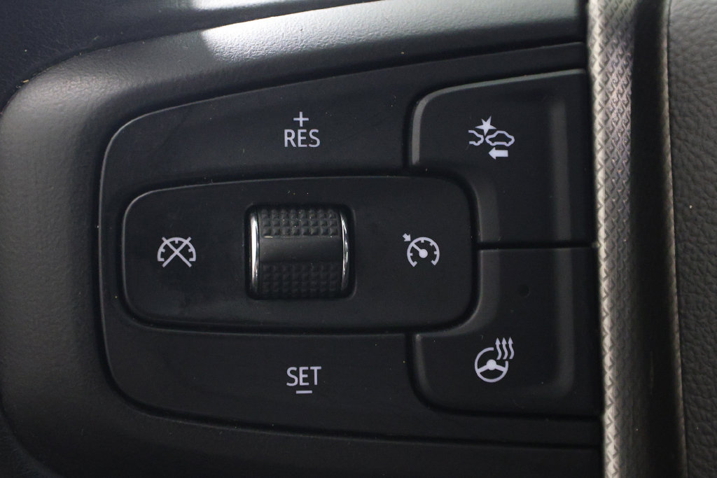 Used 2023 GMC Yukon XL Denali RWD image 23