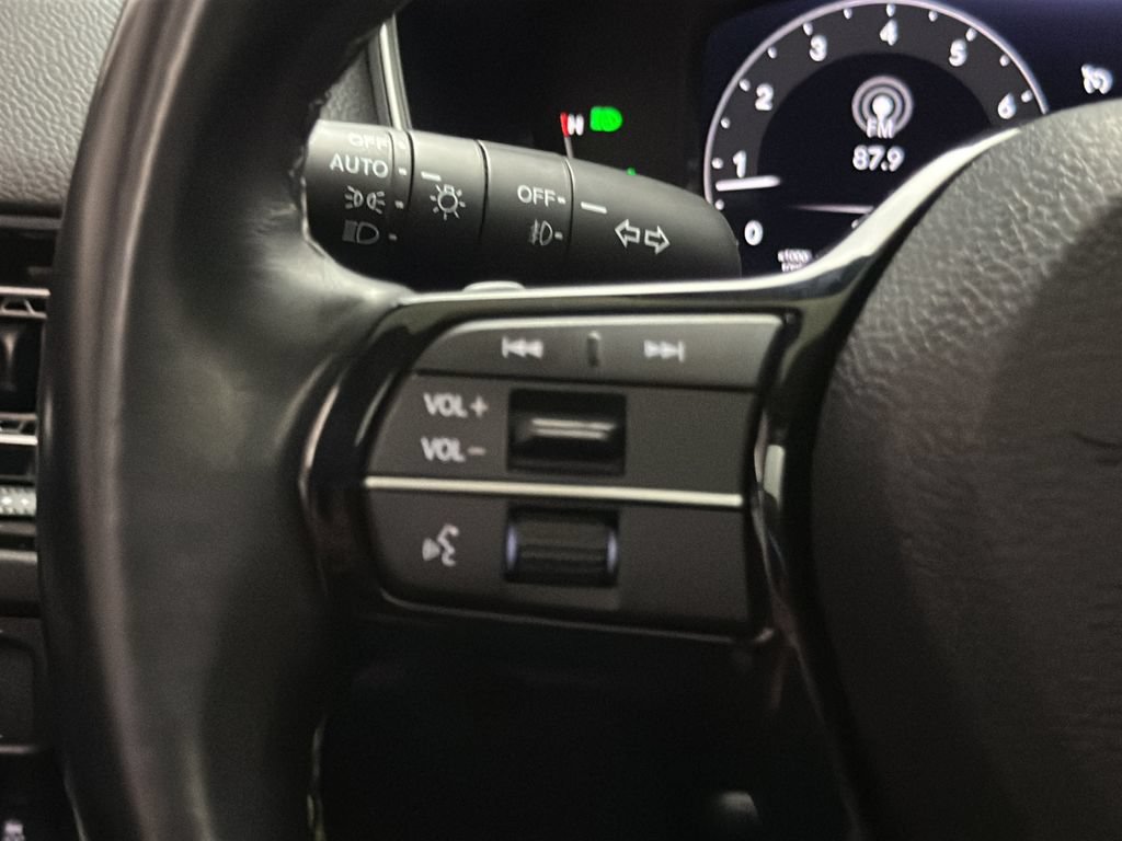 Used 2023 Honda Civic Touring image 25