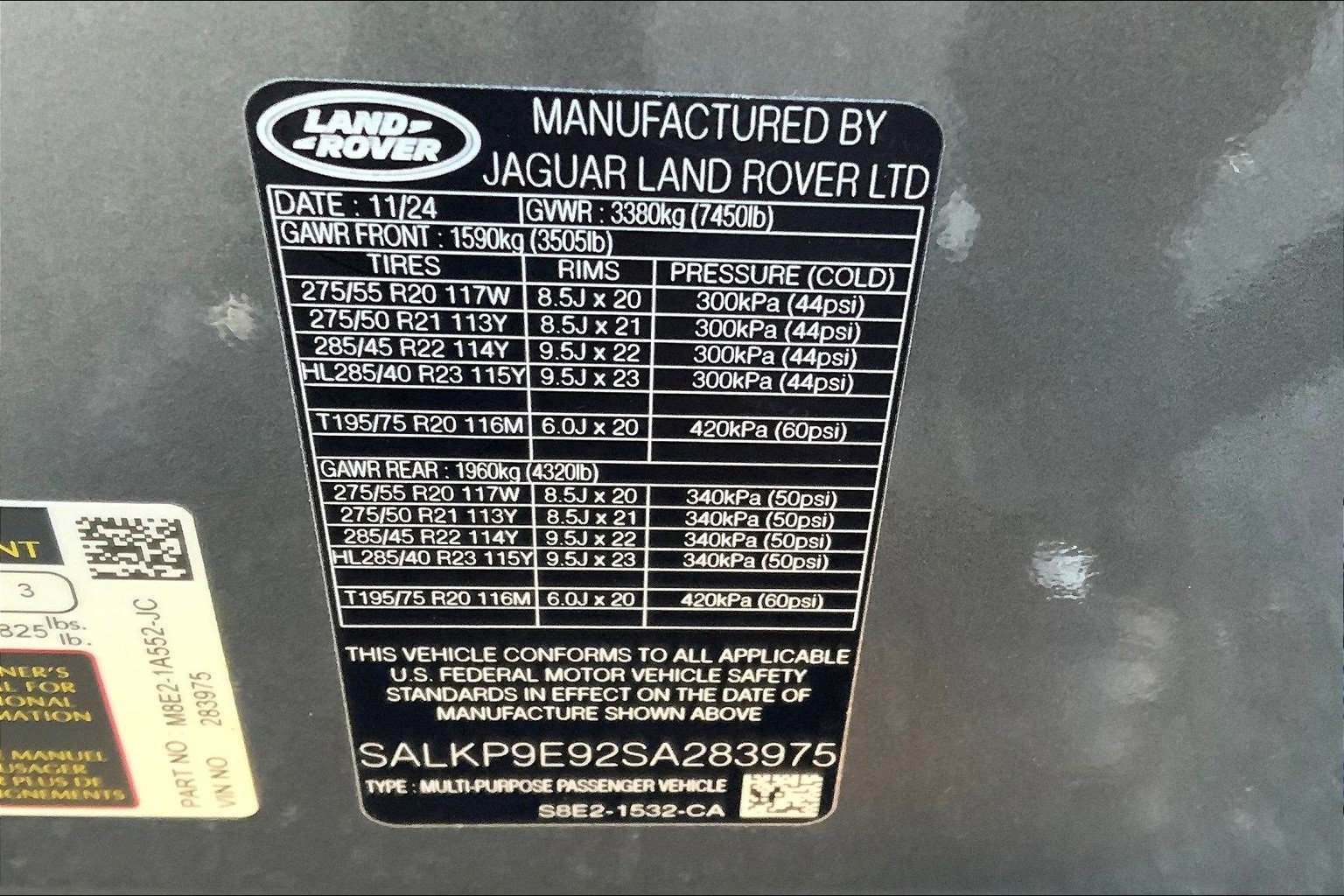 New 2025 Land Rover Range Rover SE image 18