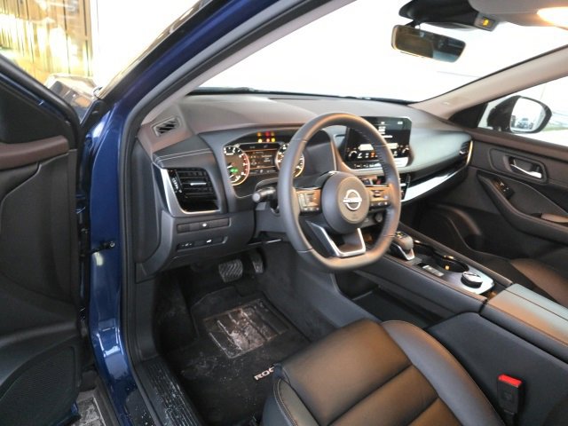 Used 2023 Nissan Rogue SL w/ SL Premium Package image 22