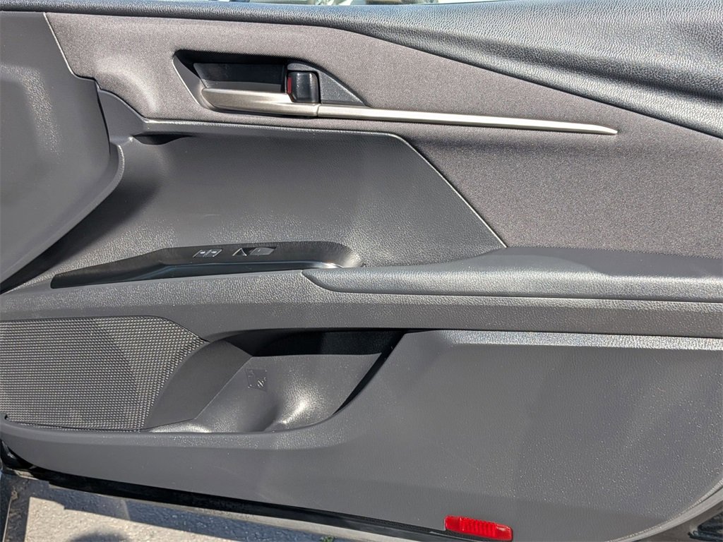 Used 2025 Toyota Camry LE image 32