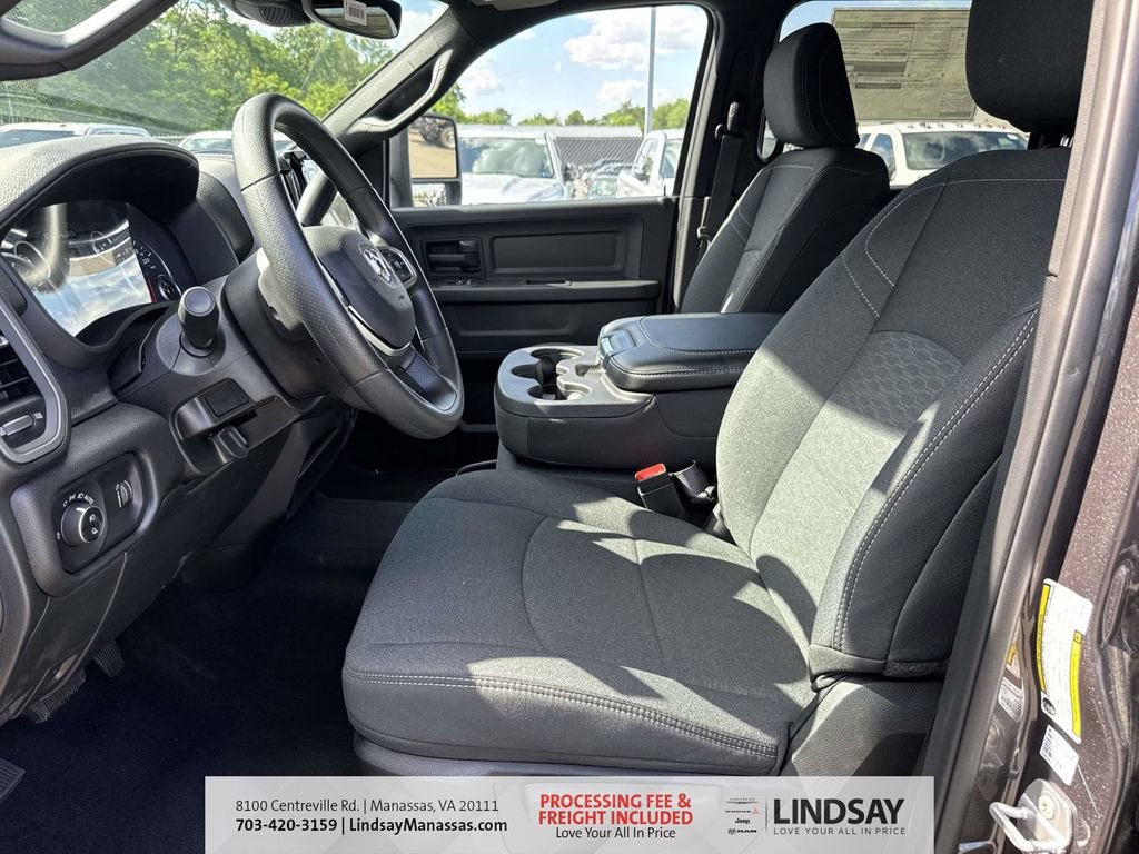 New 2026 RAM 3500 Tradesman AWD/4WD image 17