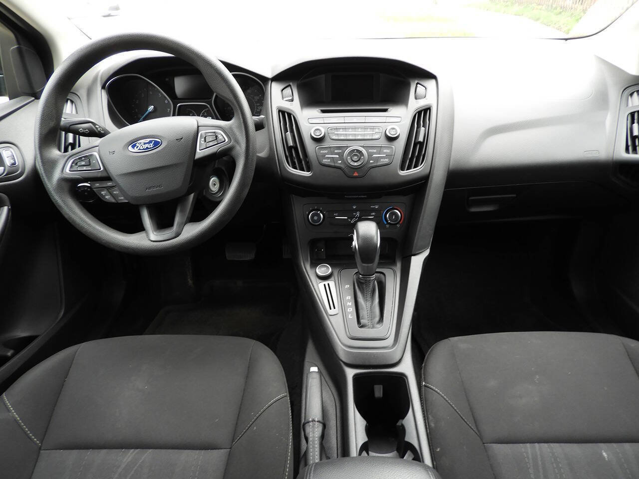 Used 2017 Ford Focus SE FWD image 20