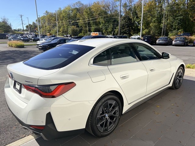 Used 2025 BMW i4 xDrive40i w/ Premium Package image 6
