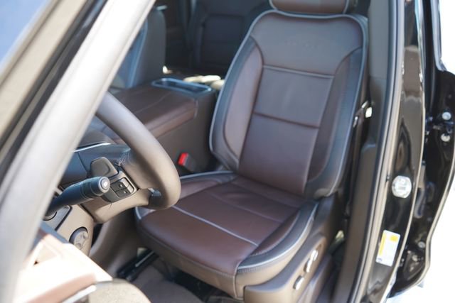 Used 2025 GMC Sierra 1500 Denali w/ Technology Package AWD/4WD image 31