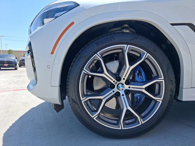 Used 2022 BMW X6 xDrive40i w/ M Sport Package AWD/4WD image 29