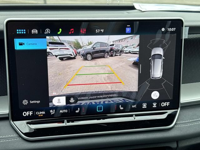 New 2026 Volkswagen Tiguan SE R-Line FWD image 24