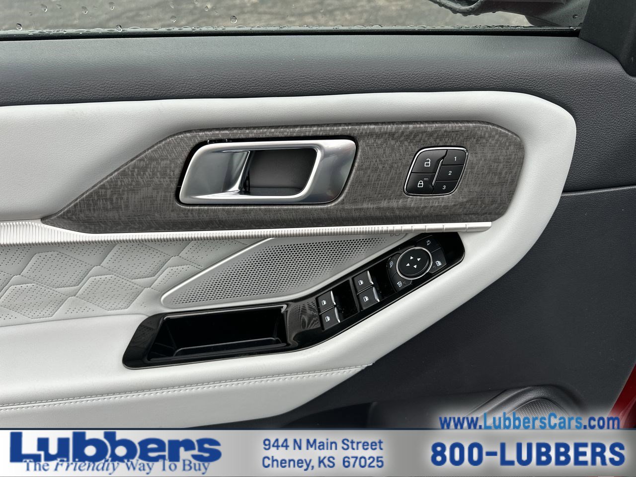 New 2026 Ford Explorer Platinum image 13