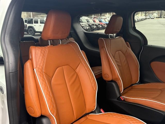 New 2026 Chrysler Pacifica Pinnacle AWD/4WD image 35