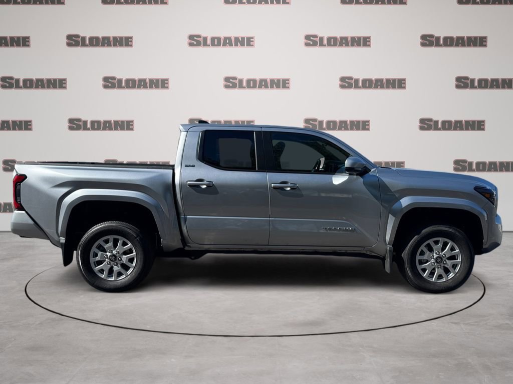 Used 2025 Toyota Tacoma SR5 image 6
