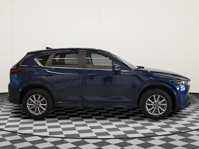 Used 2025 MAZDA CX-5 AWD 2.5 S w/ Preferred Package image 2