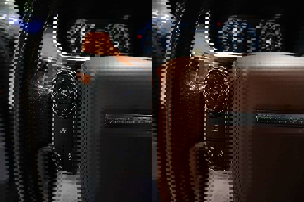 Used 2017 Land Rover Range Rover Sport HSE Dynamic image 39