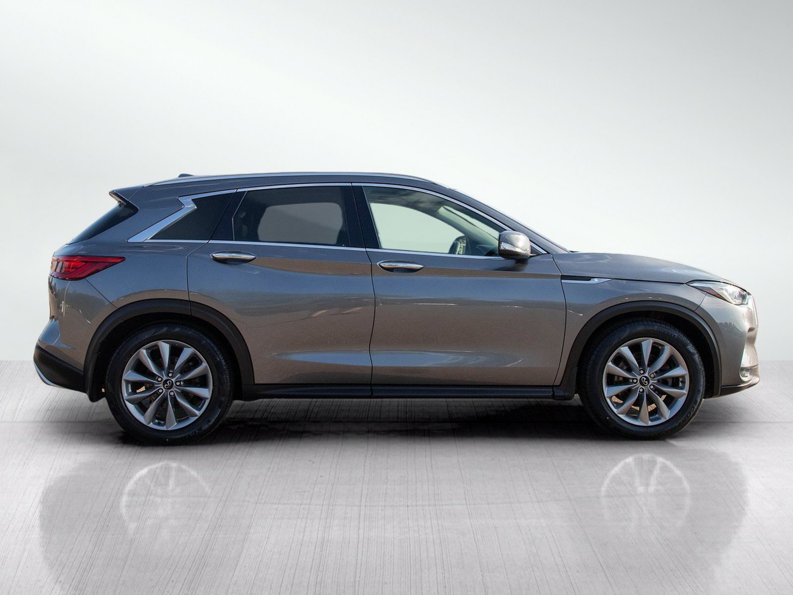 Used 2020 INFINITI QX50 Luxe w/ Navigation Package AWD/4WD image 6
