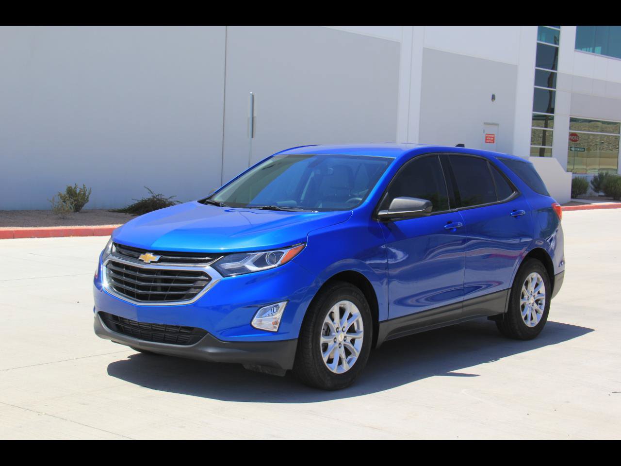 Used 2019 Chevrolet Equinox LS FWD image 1