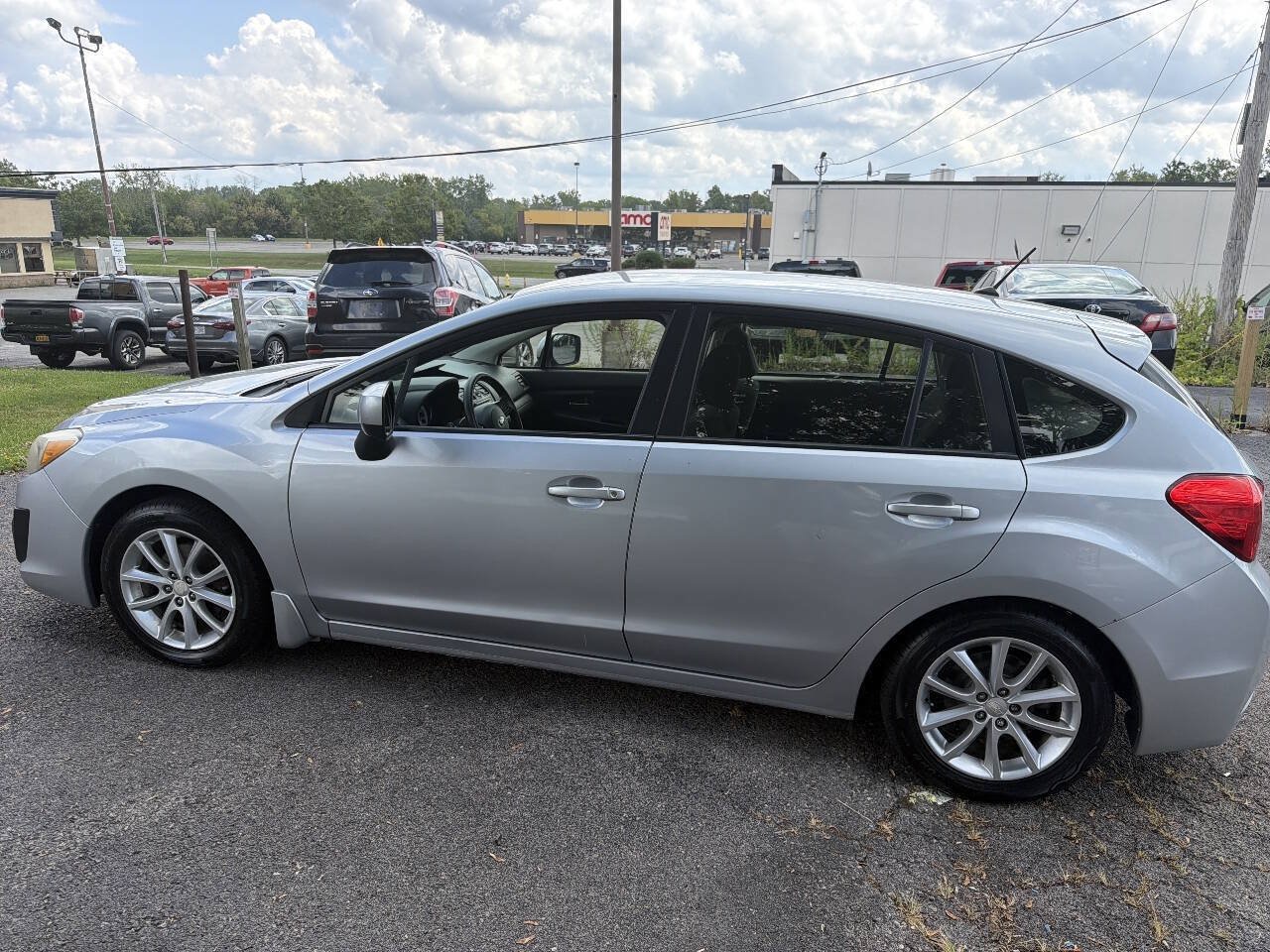 Used 2013 Subaru Impreza 2.0i Premium AWD/4WD image 10