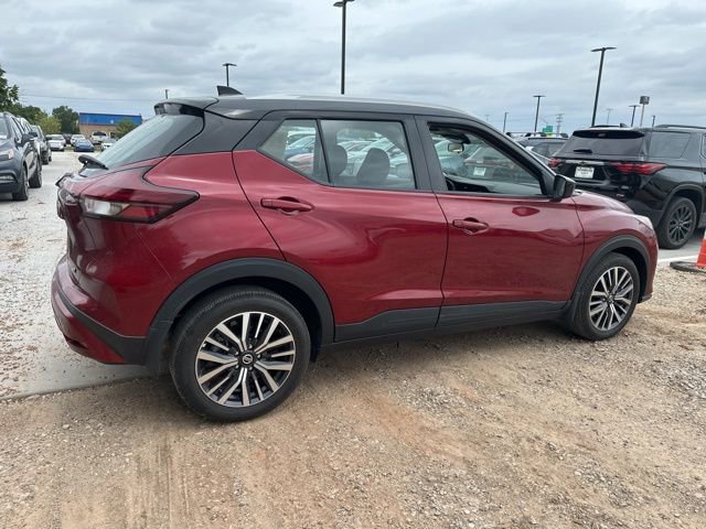 Used 2021 Nissan Kicks SV FWD image 15