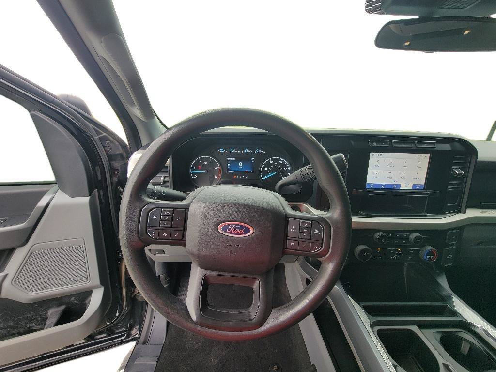 Used 2024 Ford F350 XLT w/ 360-Degree Camera Package AWD/4WD image 12