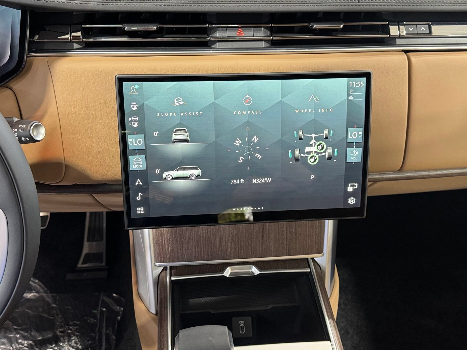 New 2026 Land Rover Range Rover SE AWD/4WD image 24