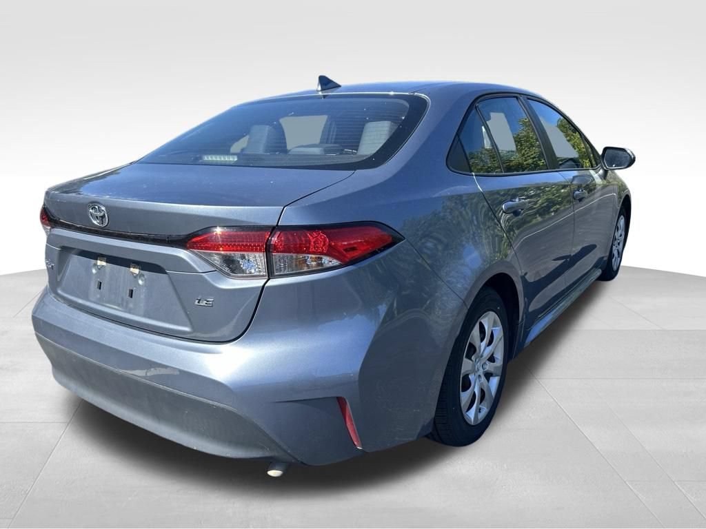 Certified 2025 Toyota Corolla LE FWD image 5