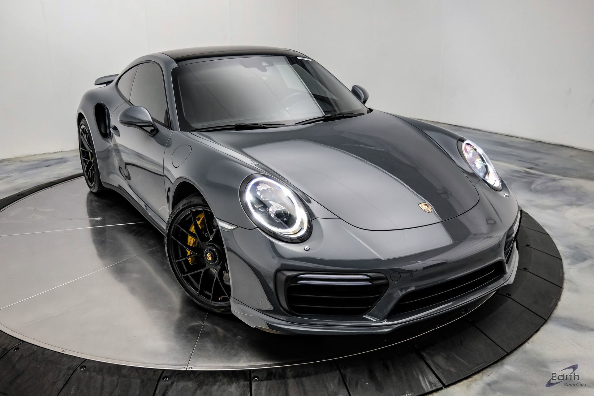 Used 2017 Porsche 911 Turbo S AWD/4WD image 31