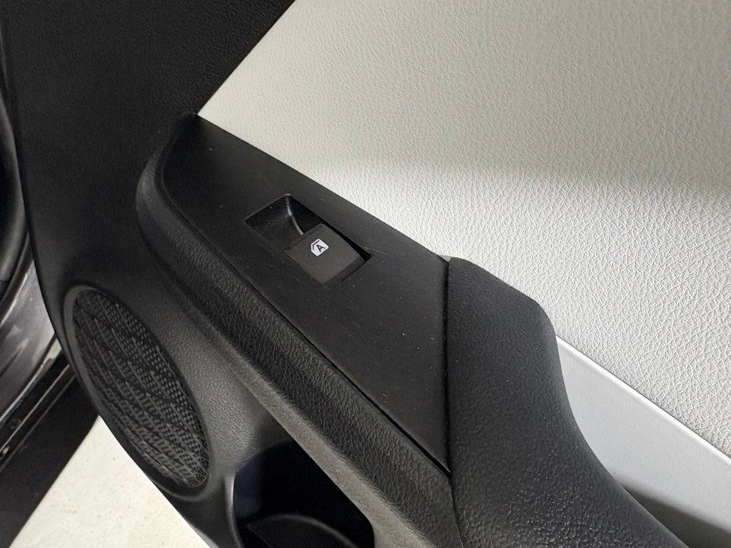 Used 2018 Toyota Prius Prime Premium w/ Carpet Mat Package FWD image 16